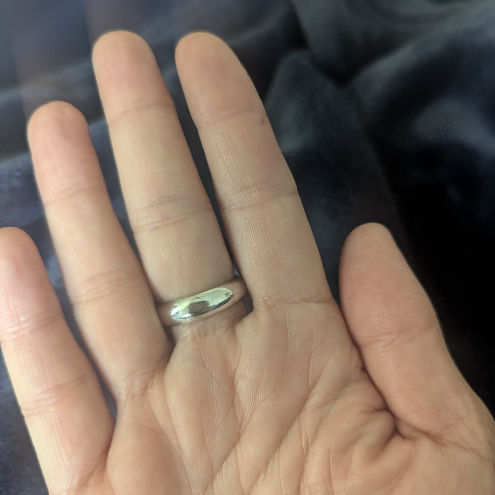 Silver Textured Ring Size 8 - Picture 2 of 7